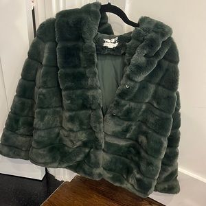 Apparis coat